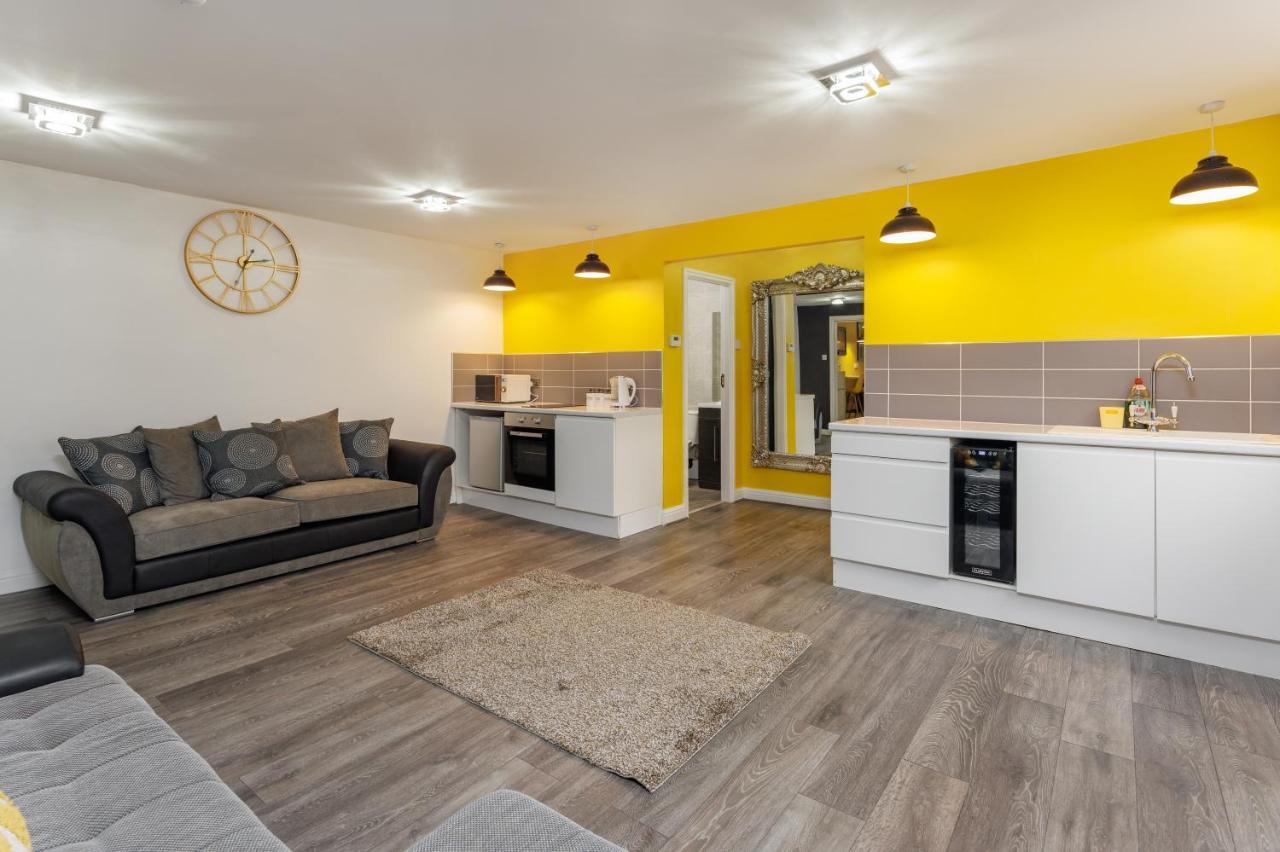 Snuggle Cove Apartments By Bella Vita Stays ลิเวอร์พูล ภายนอก รูปภาพ
