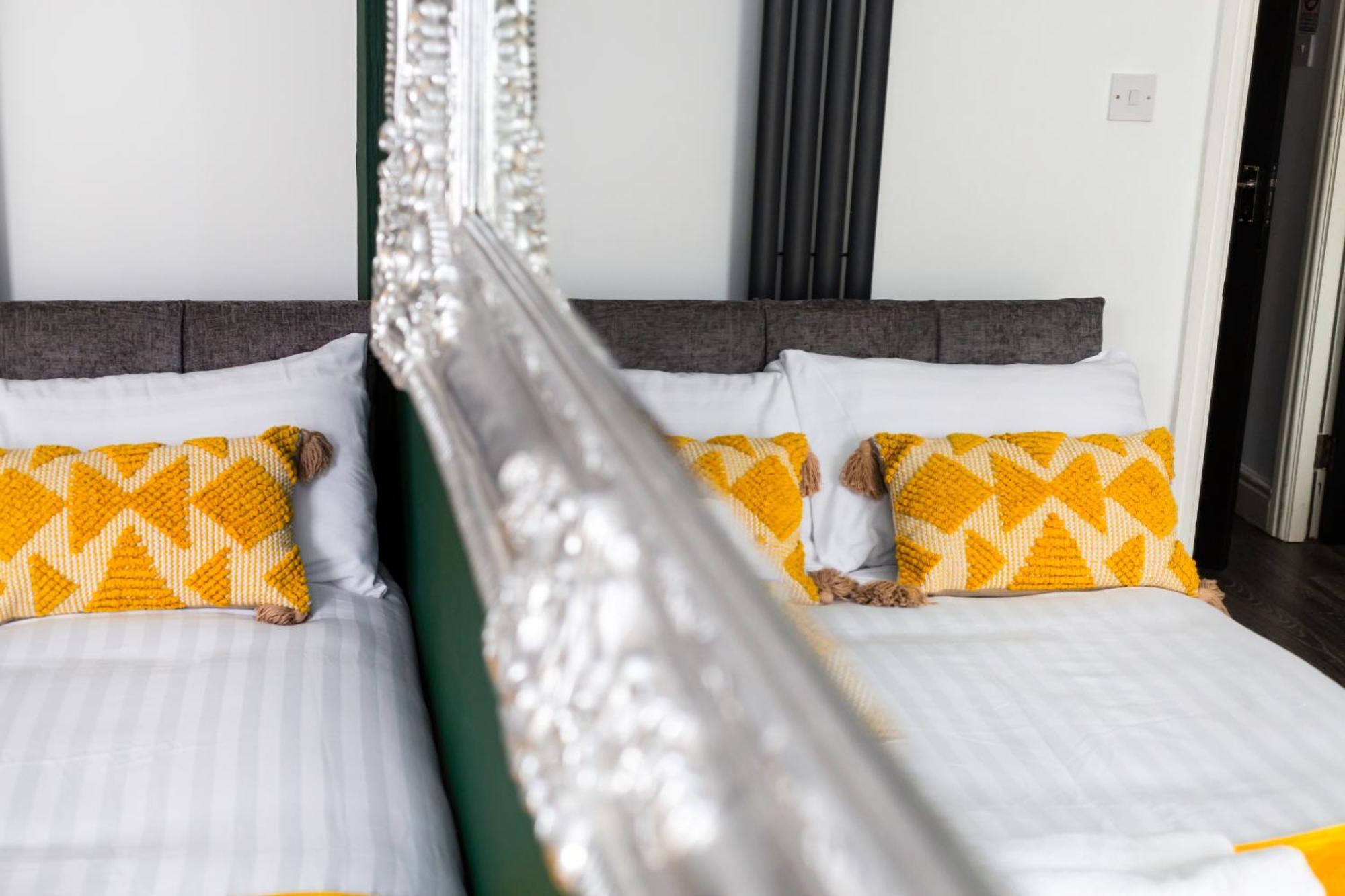 Snuggle Cove Apartments By Bella Vita Stays ลิเวอร์พูล ภายนอก รูปภาพ