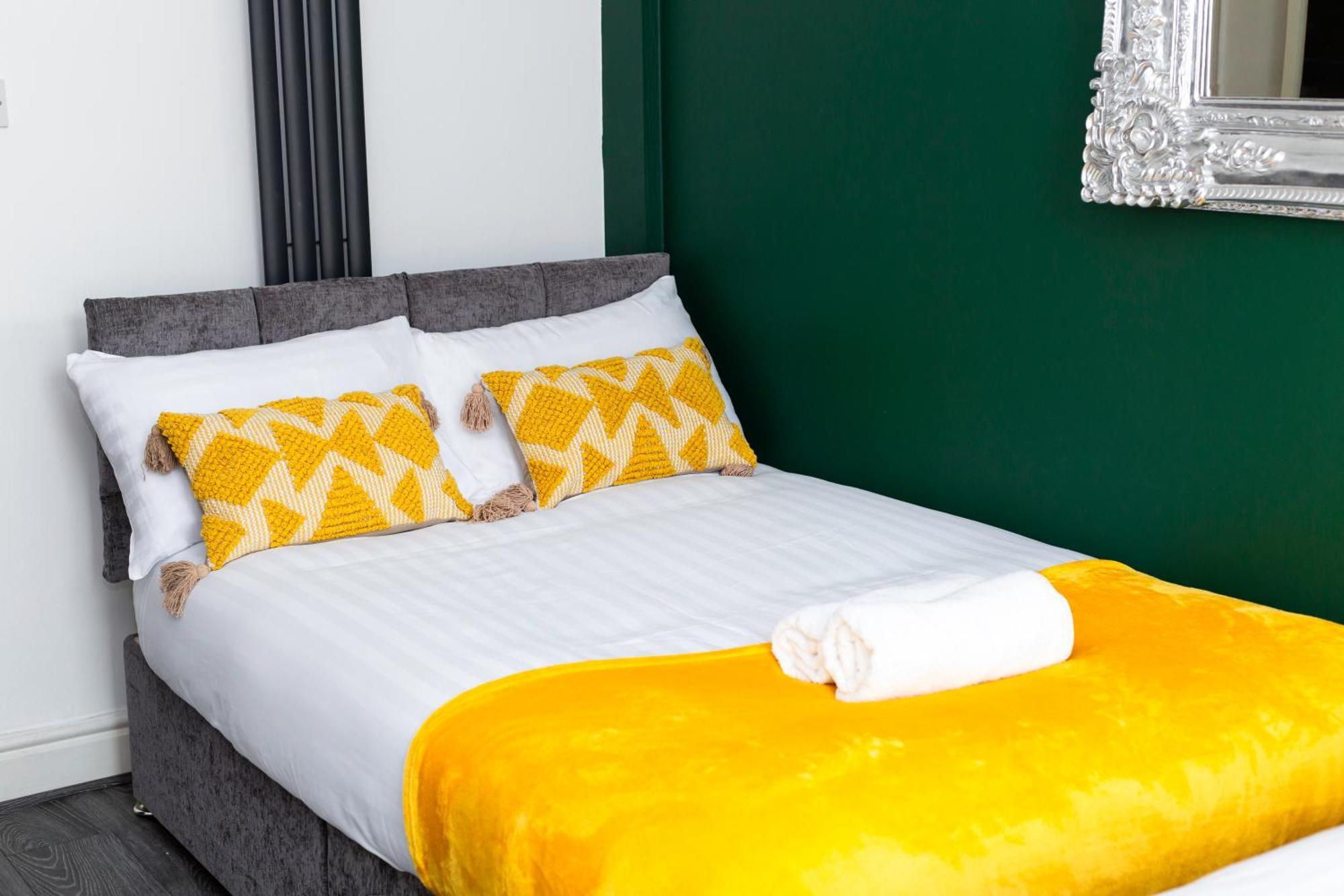Snuggle Cove Apartments By Bella Vita Stays ลิเวอร์พูล ภายนอก รูปภาพ